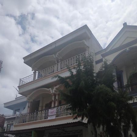 Villa Al Barokah Syariah Family Mitra Reddoorz Near Sarangan Lake Exteriör bild