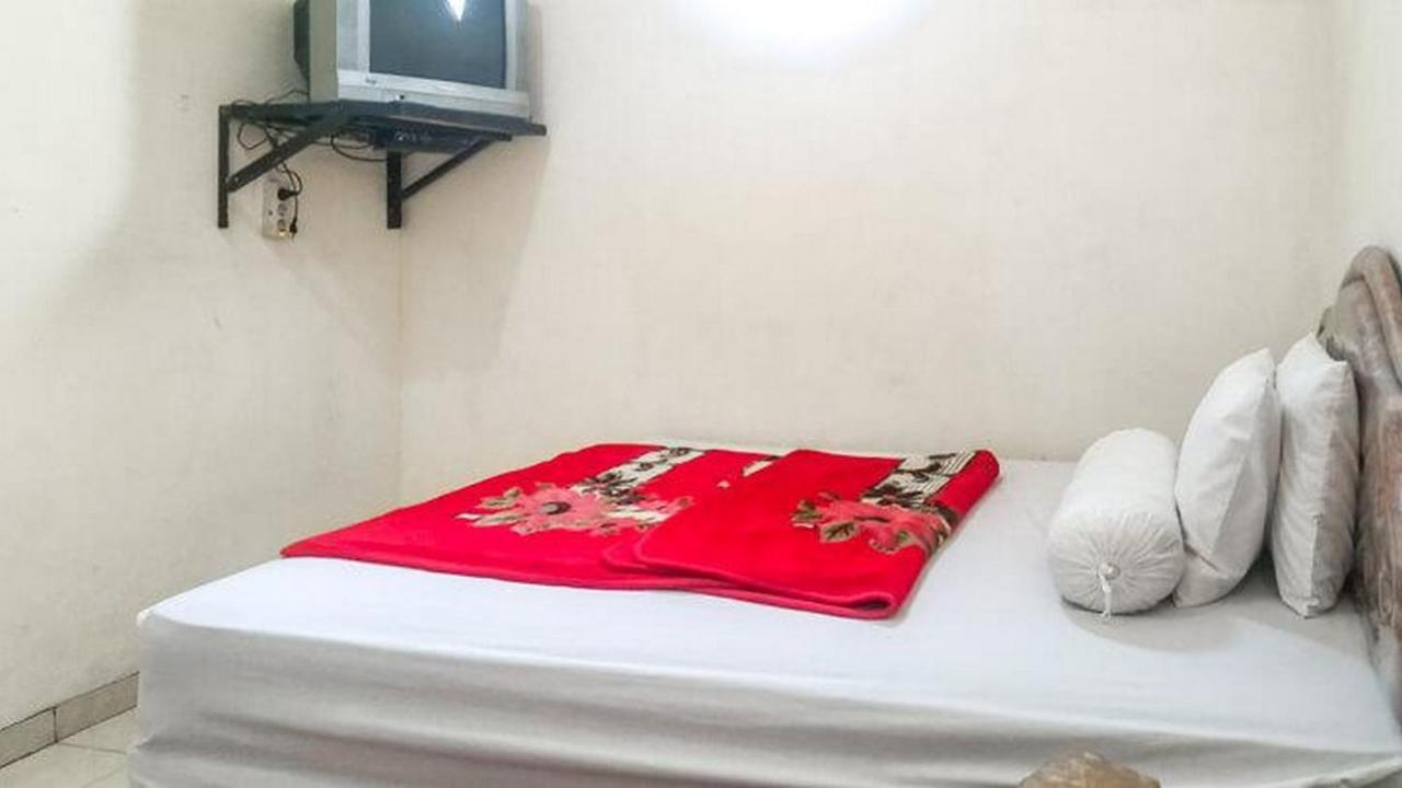 Villa Al Barokah Syariah Family Mitra Reddoorz Near Sarangan Lake Exteriör bild