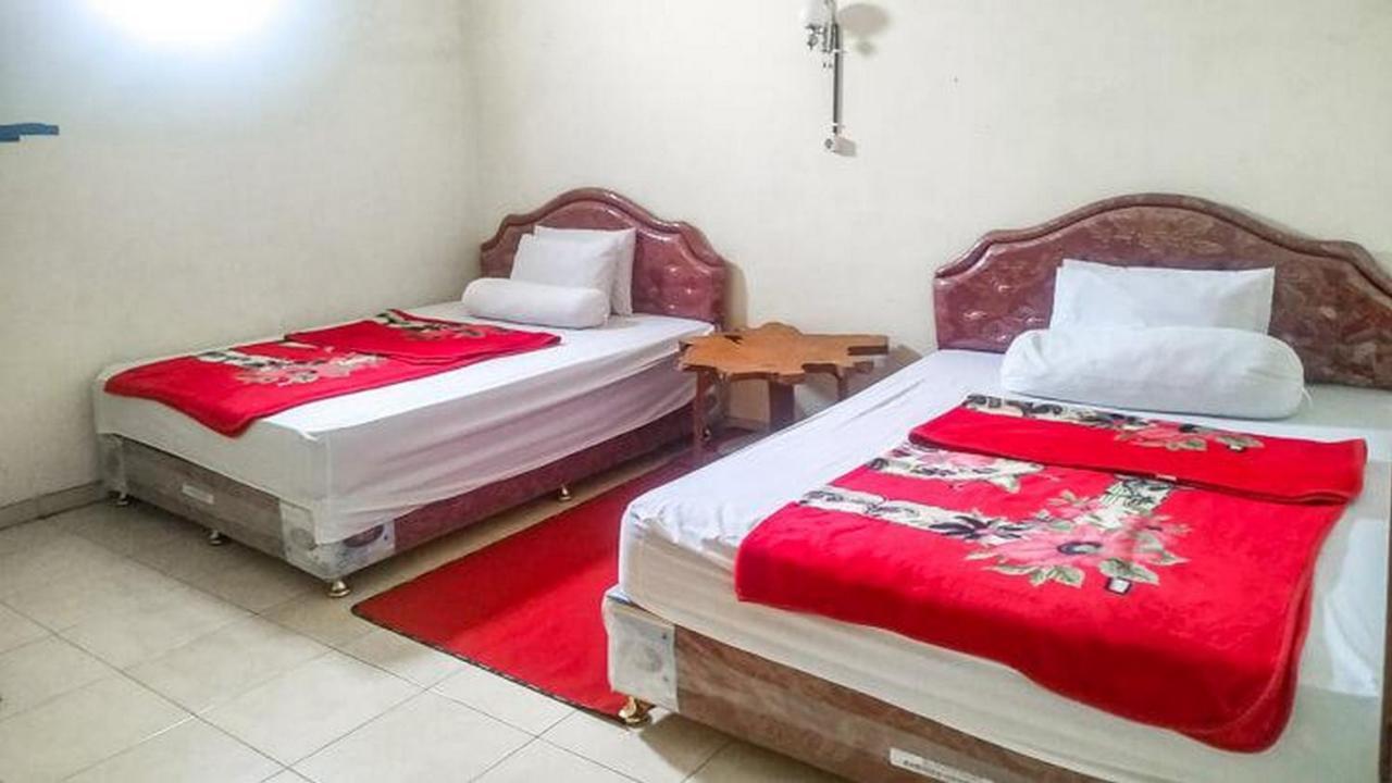 Villa Al Barokah Syariah Family Mitra Reddoorz Near Sarangan Lake Exteriör bild