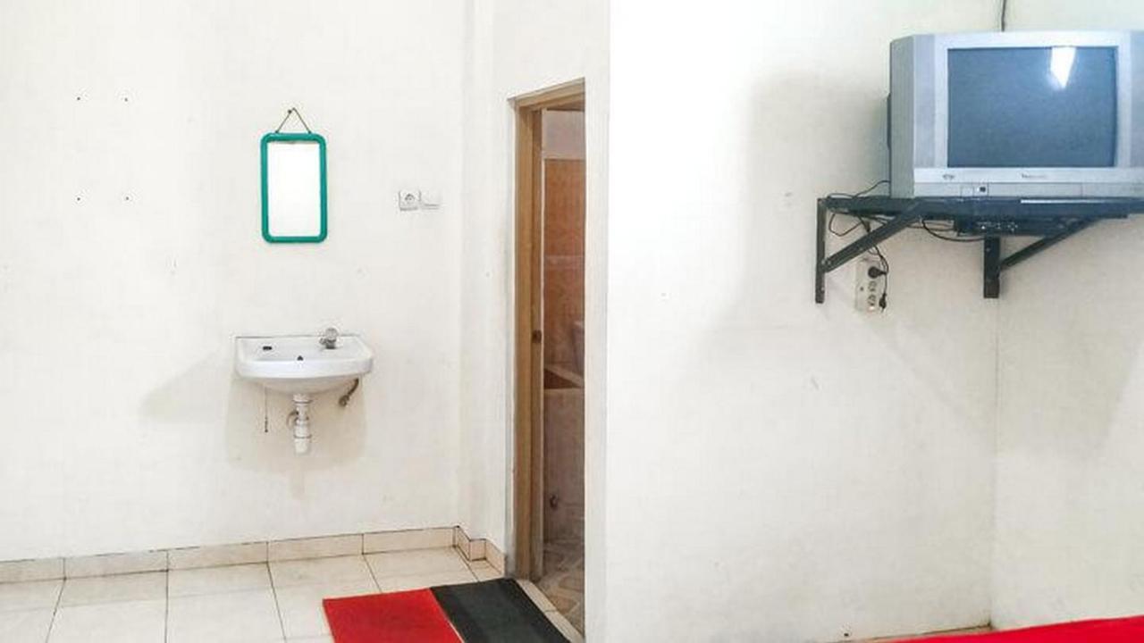 Villa Al Barokah Syariah Family Mitra Reddoorz Near Sarangan Lake Exteriör bild